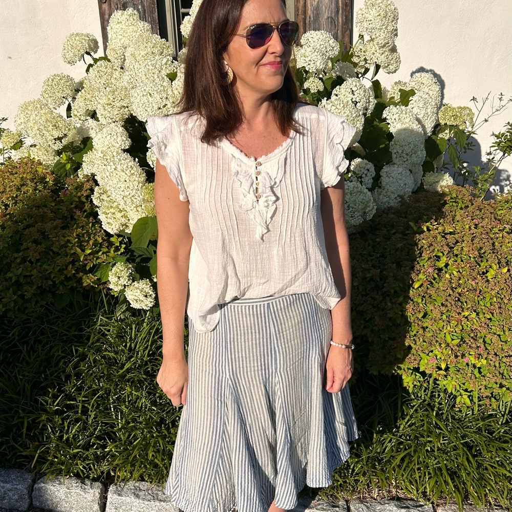 NWT Boho White Ruffled Gauzy Blouse
